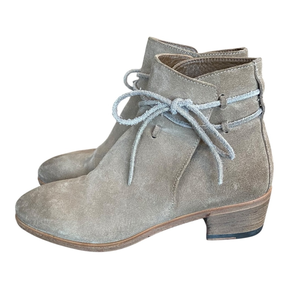P12 Peter Nappi Booties 38